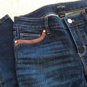 White House Black Market Dark Blue Cropped Jeans